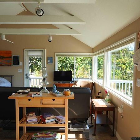 Idyllic Waterfront Cottage With Beach And Sunset Views Port Townsend Exterior foto